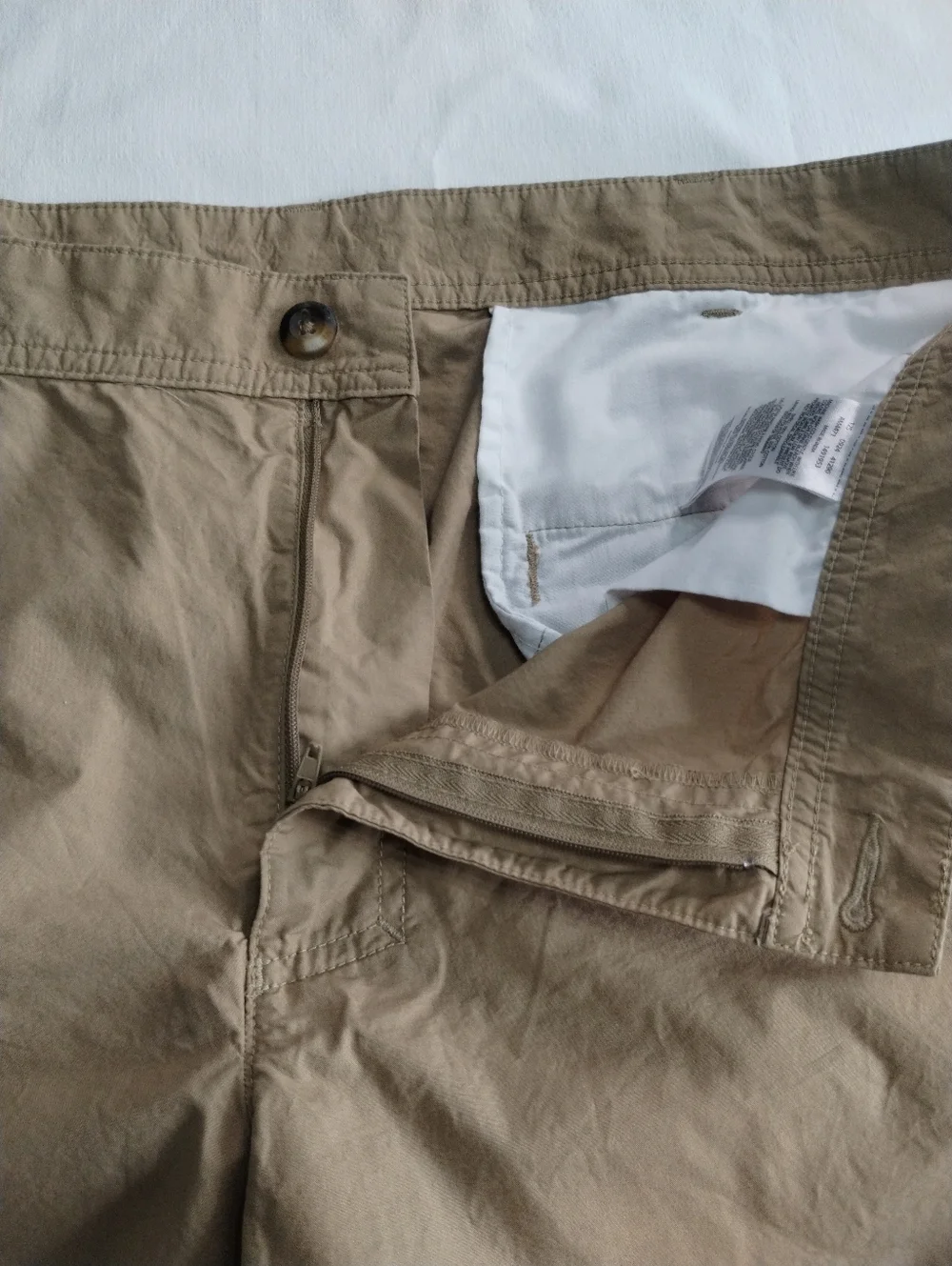 Columbia Men's Tan Flat-Front Shorts